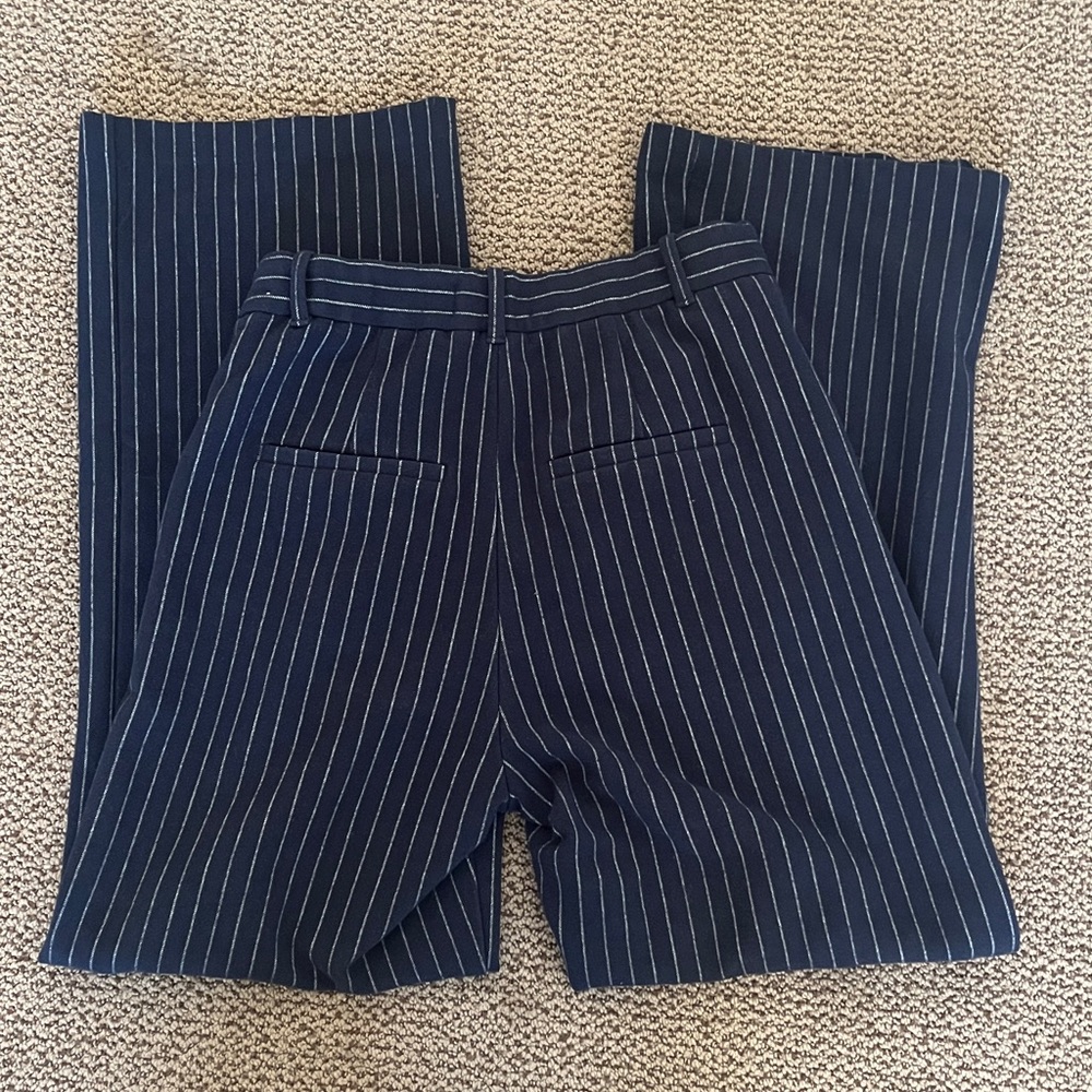 Abercrombie high rise pants - Picture 2 of 6